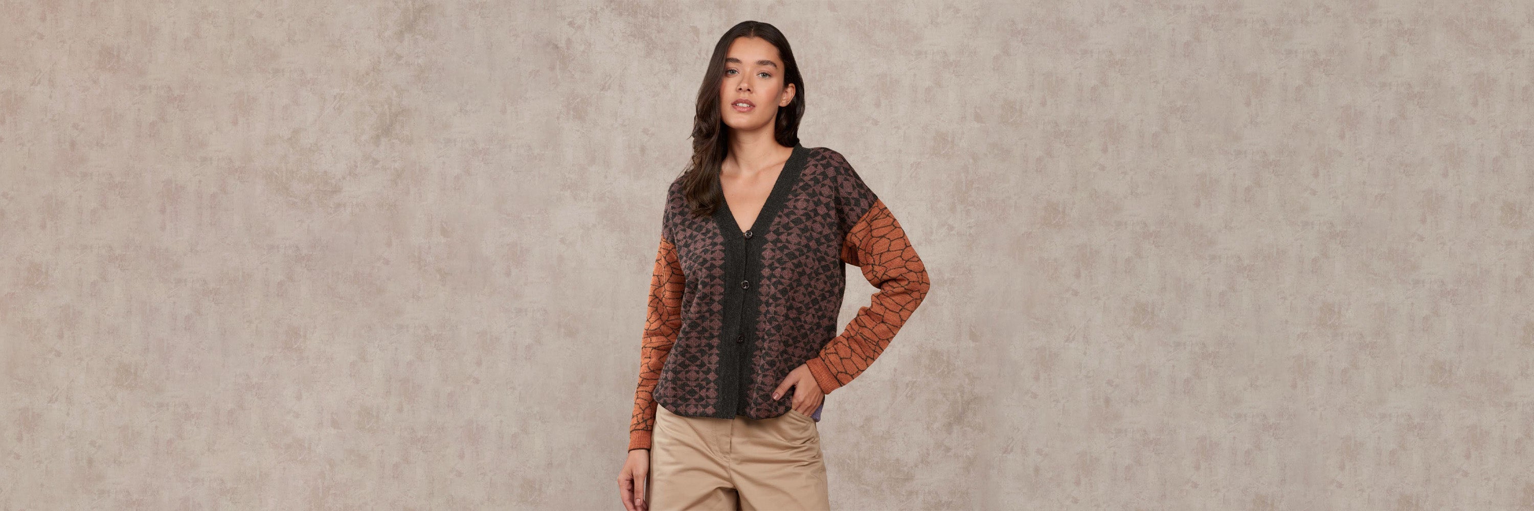 Venta Nocturna - Cárdigans, Capas & Ponchos