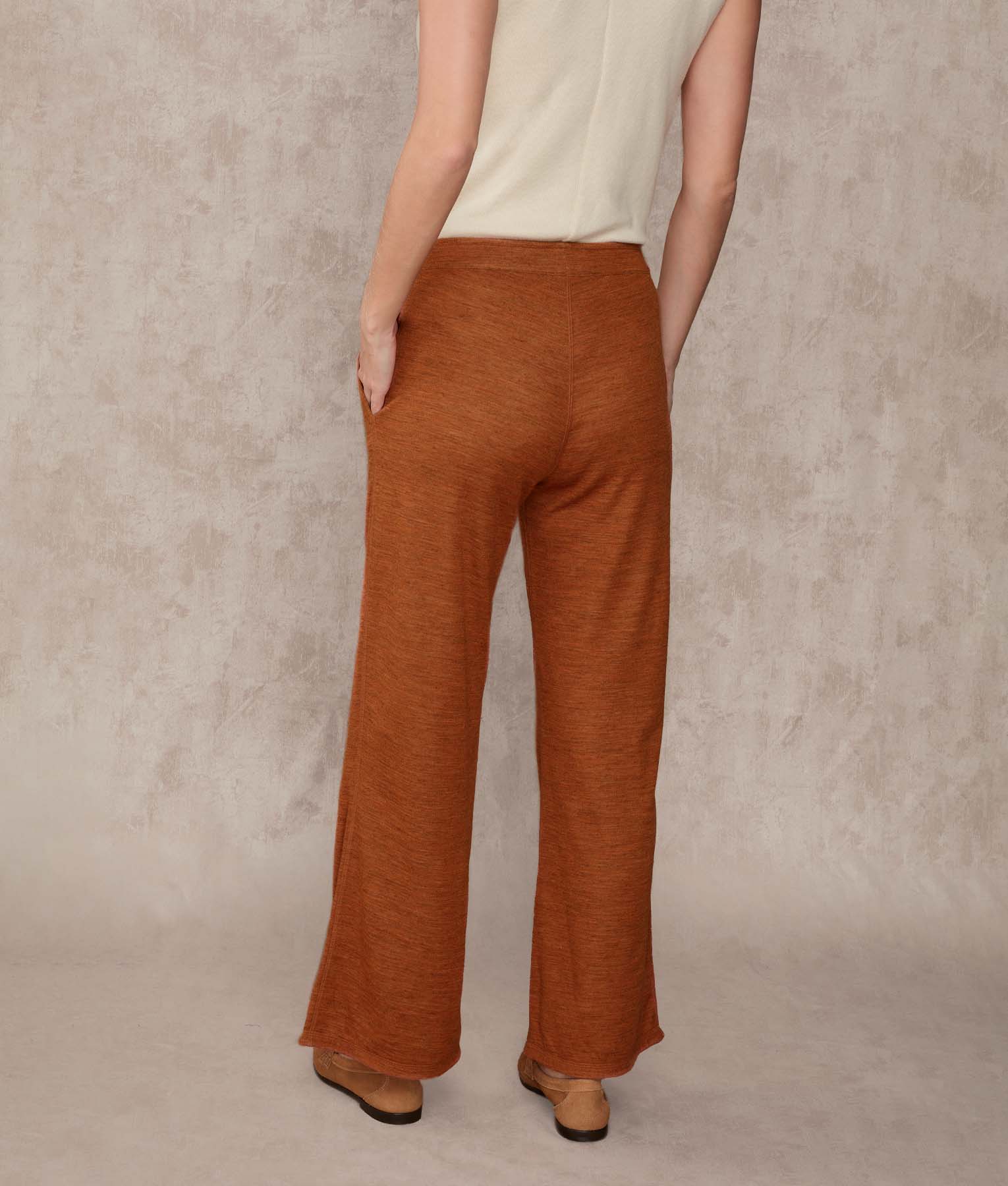 Pantalon Basico Estrecho - Caramelo tostado y Arena natural