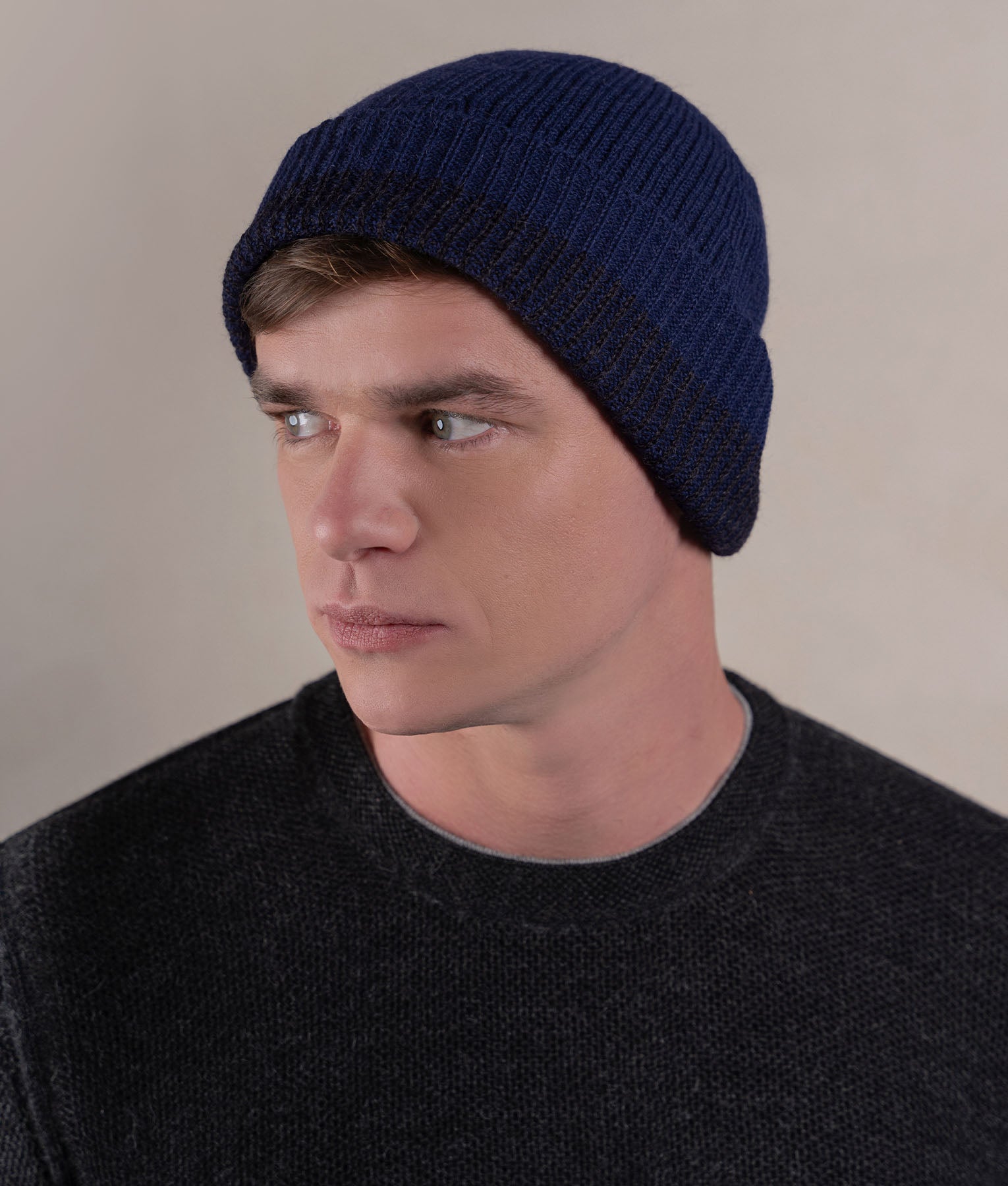 Gorro Reversible - Azul Marino Con Borde Negro Jaspeado