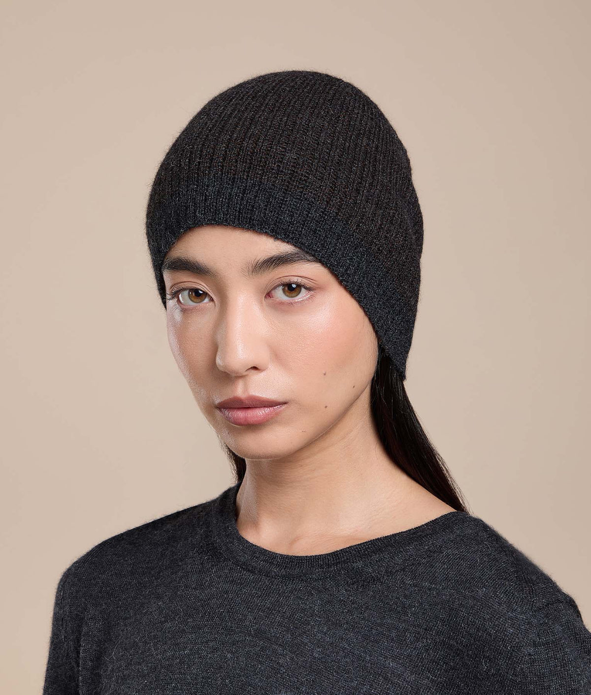 Gorro Reversible de Punto Acanalado