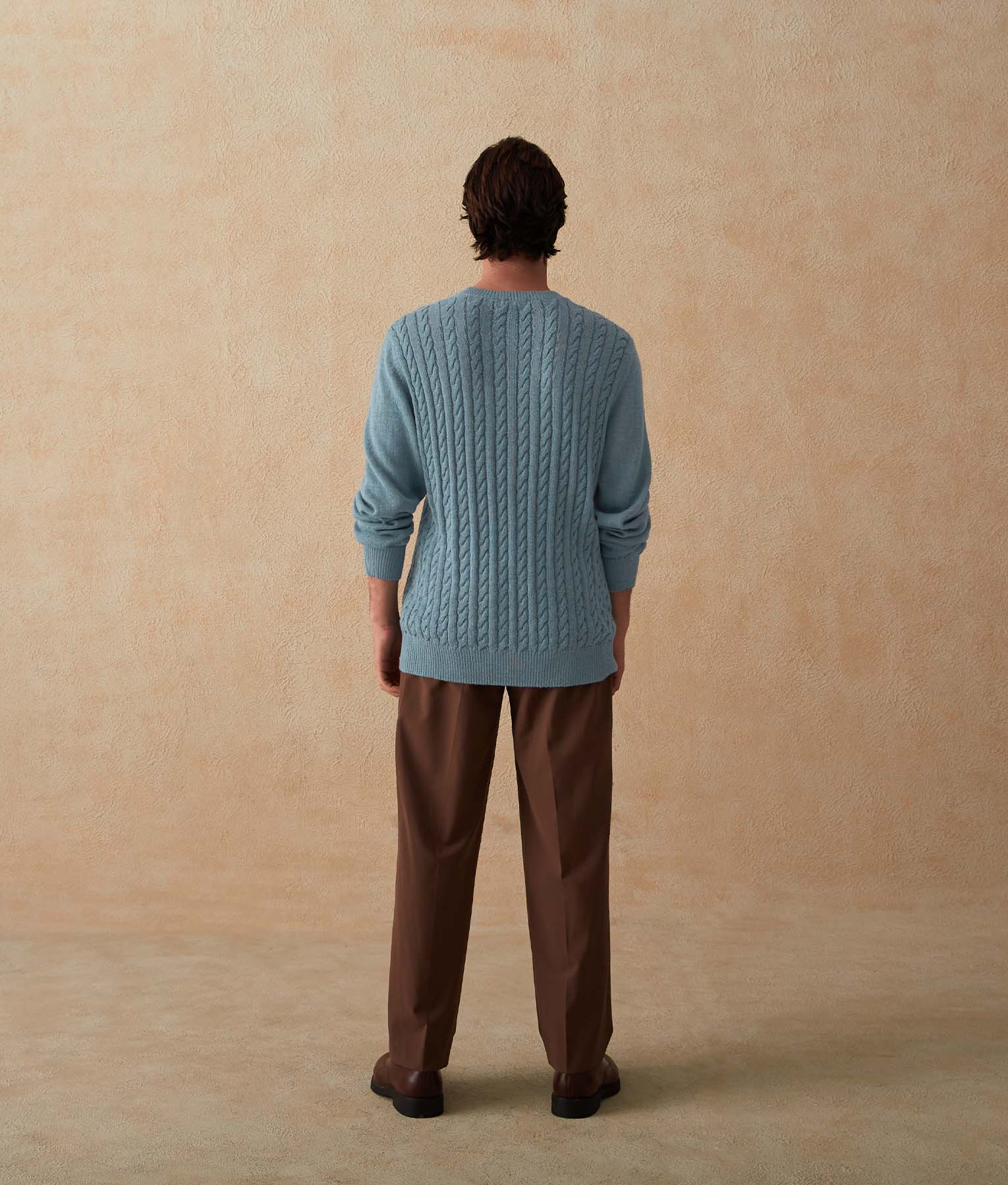 Chompa de Cables Cruzados