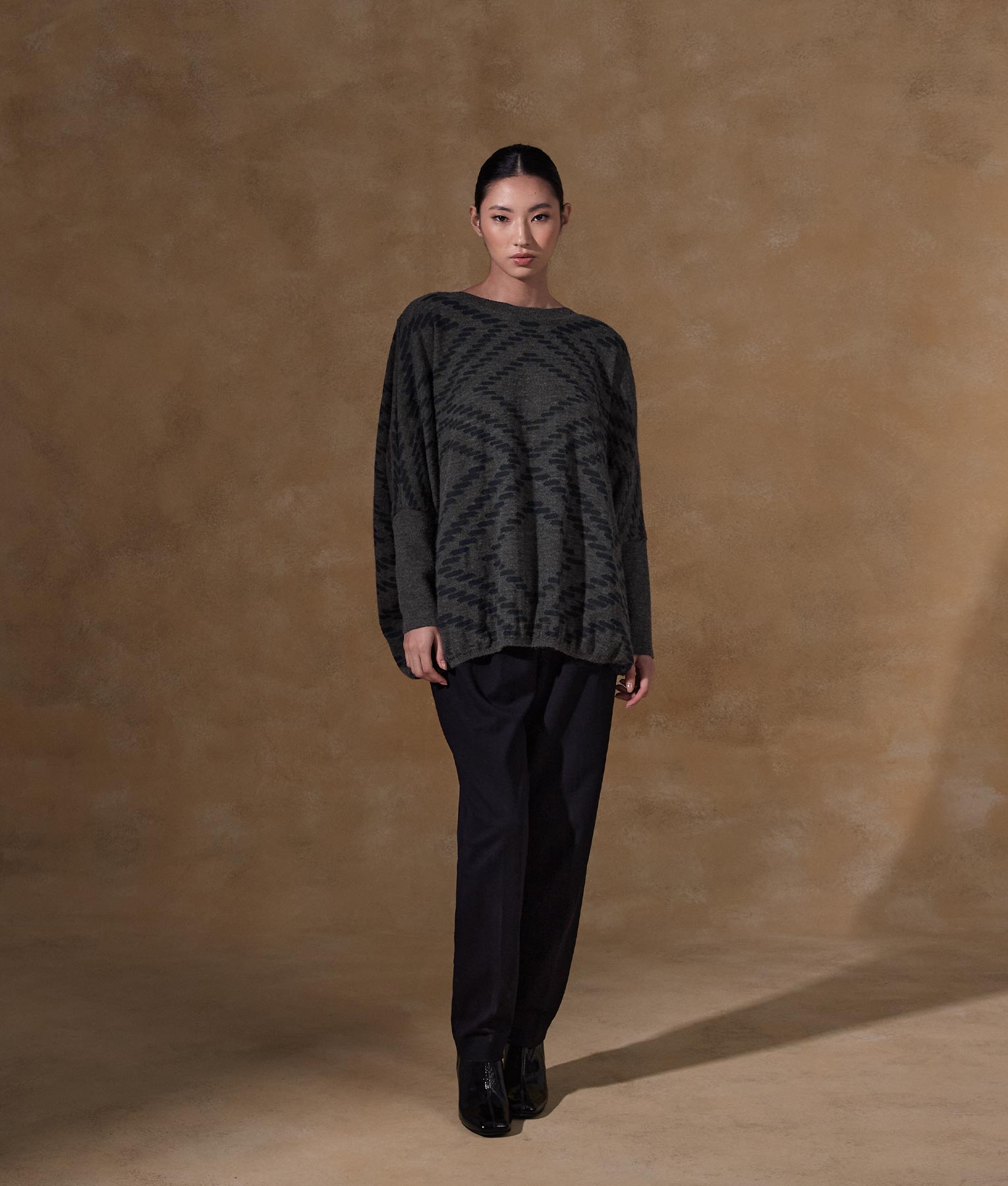 Poncho Bicolor Con Mangas - Gris Y Azul Marino