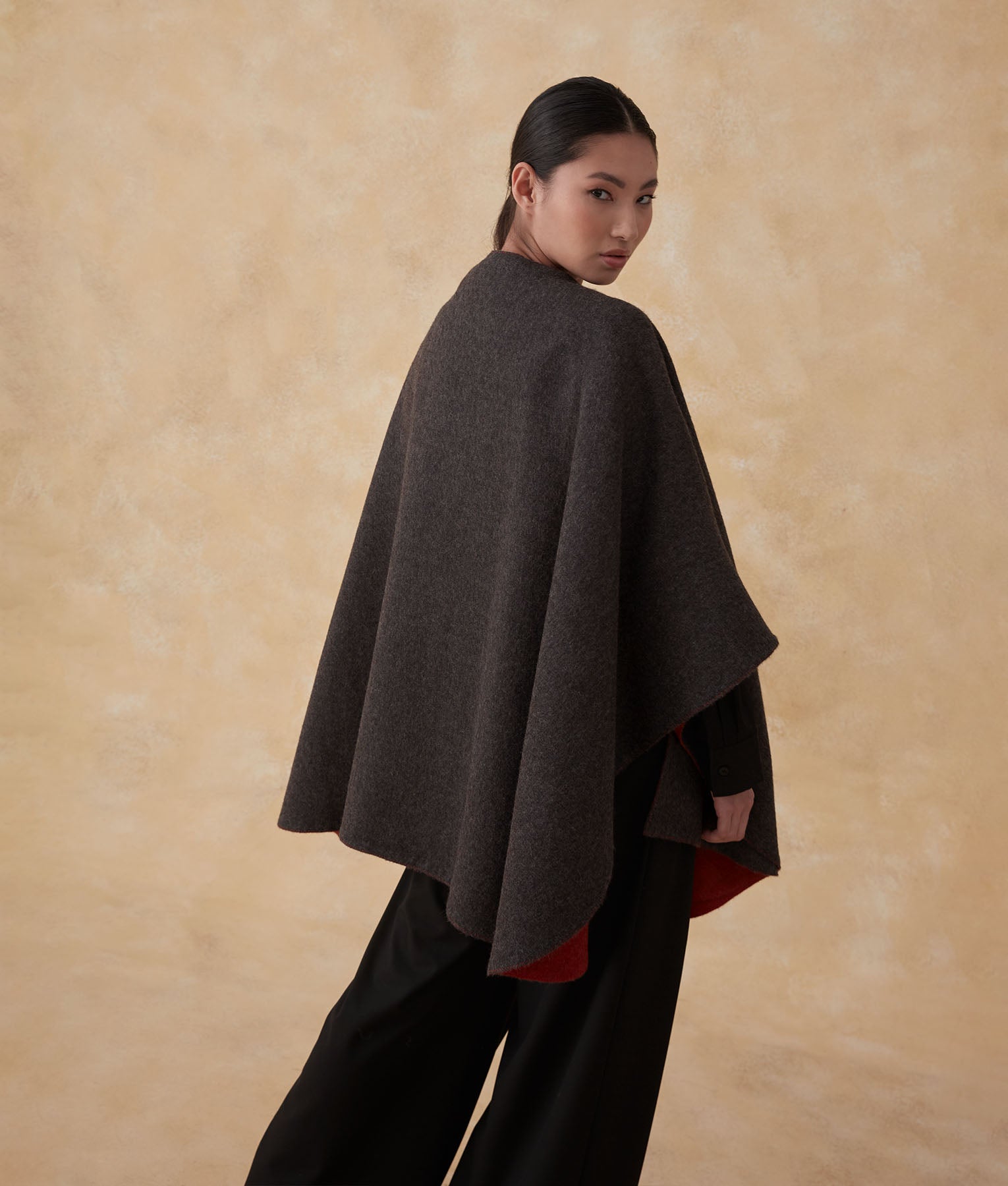 Ruana Baby Alpaca Doble Cara - Gris Escarcha Y Rojo Marte