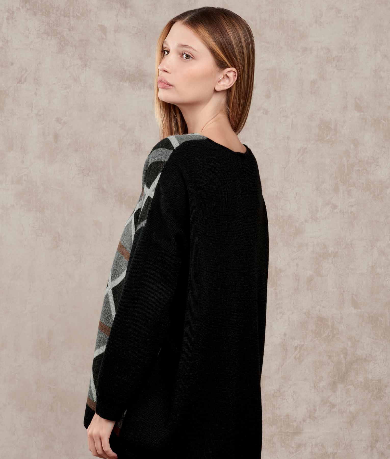 Poncho Collar - Negro Y Gris Titanio