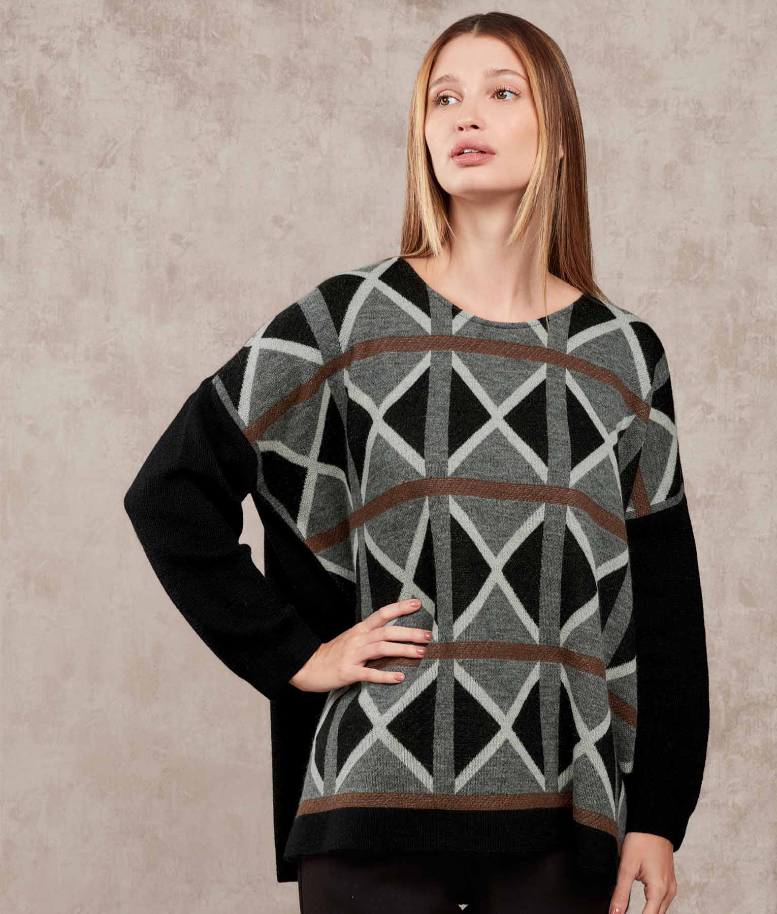 Poncho Collar - Negro Y Gris Titanio