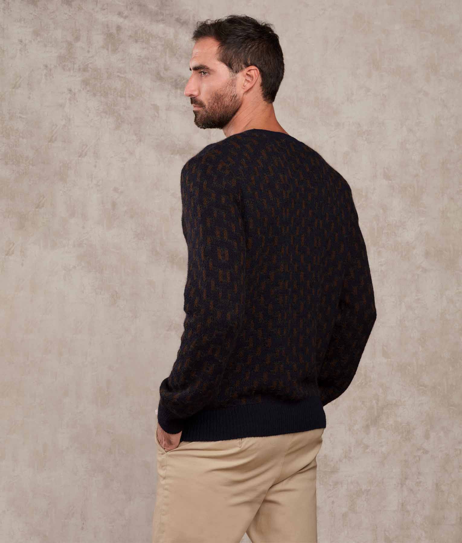 Chompa Jacquard Romboss