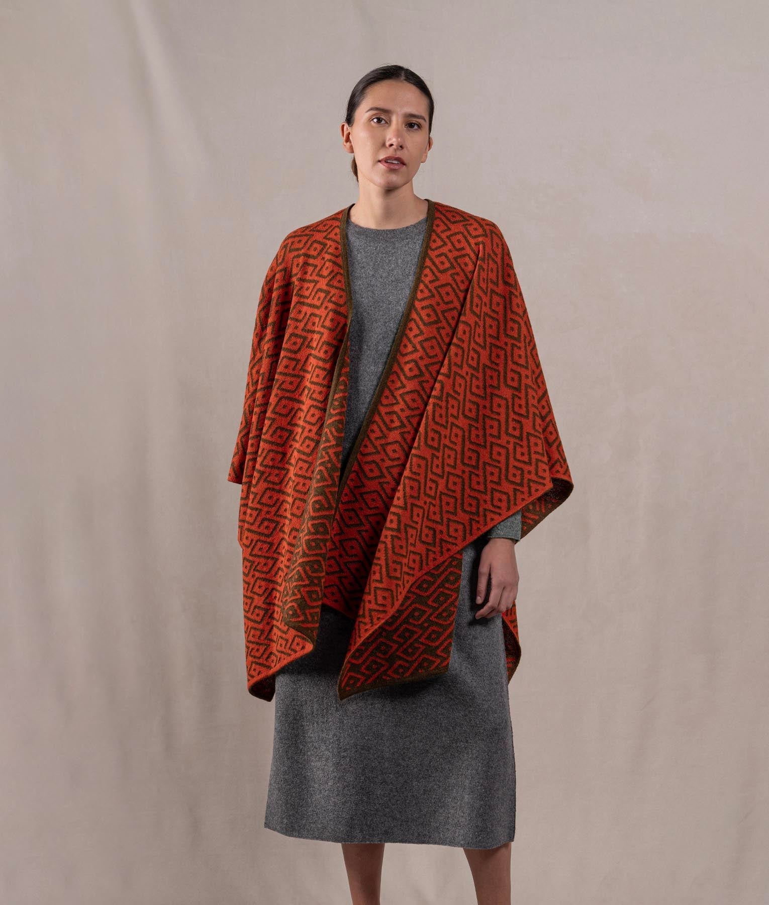 Capa Gala - Marrón Olivo Oscuro Y Rojo Terracota