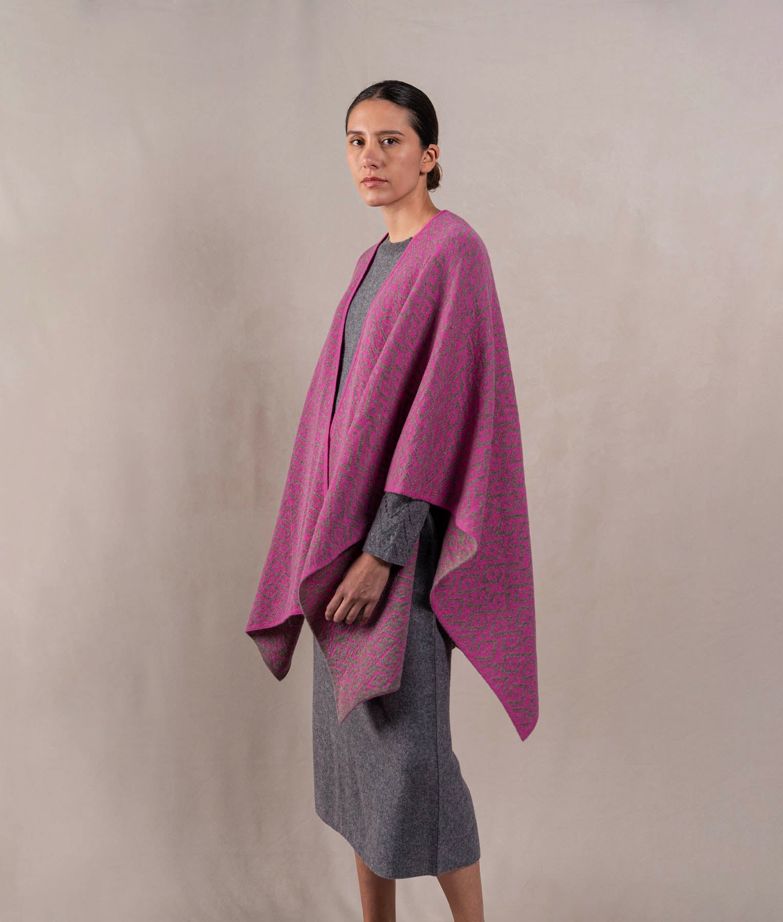 Capa Gala - Gris Medio Y Fucsia Intenso