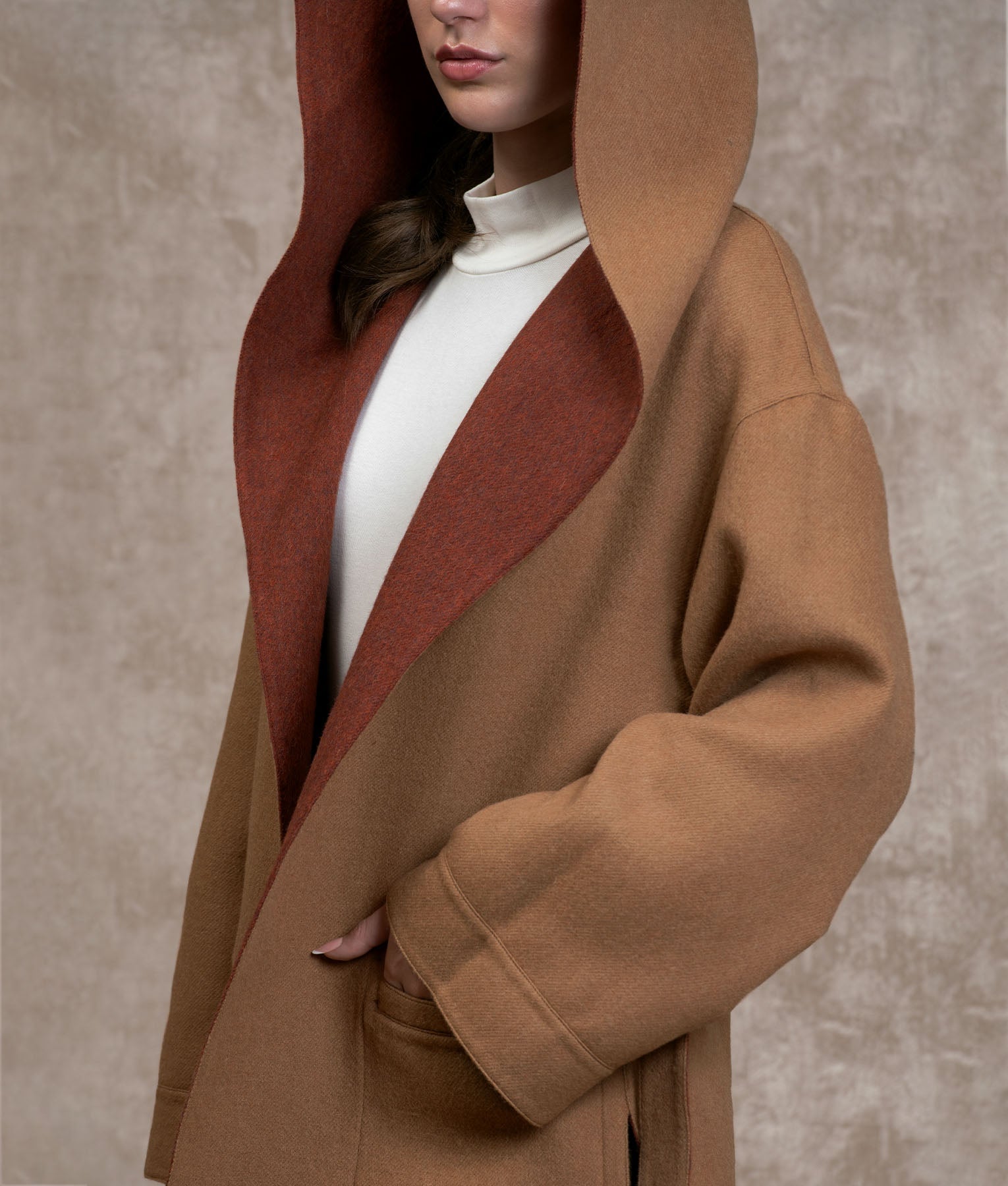 Abrigo Corto Con Cinturón