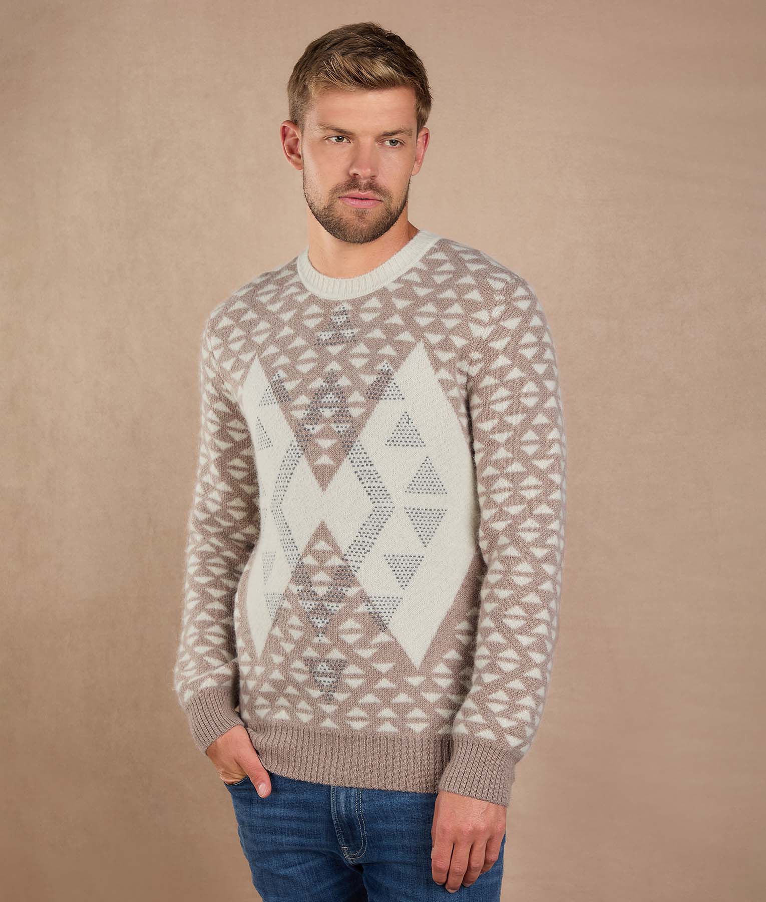 Chompa beige natural y blanco brillante