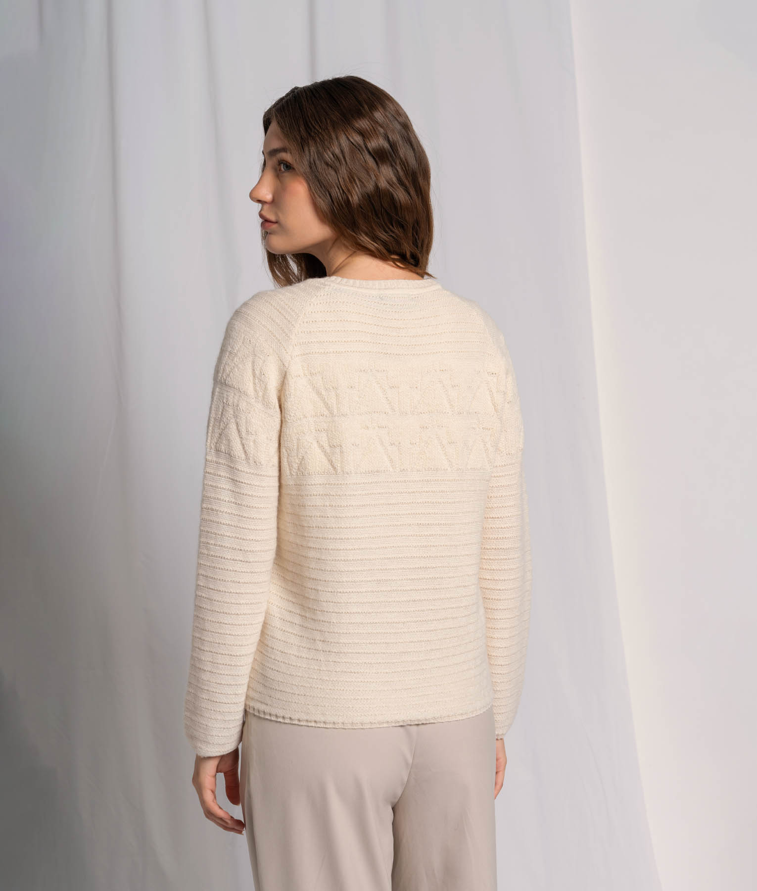 Chompa Cuello Redondo Con Diseños En Arcilla