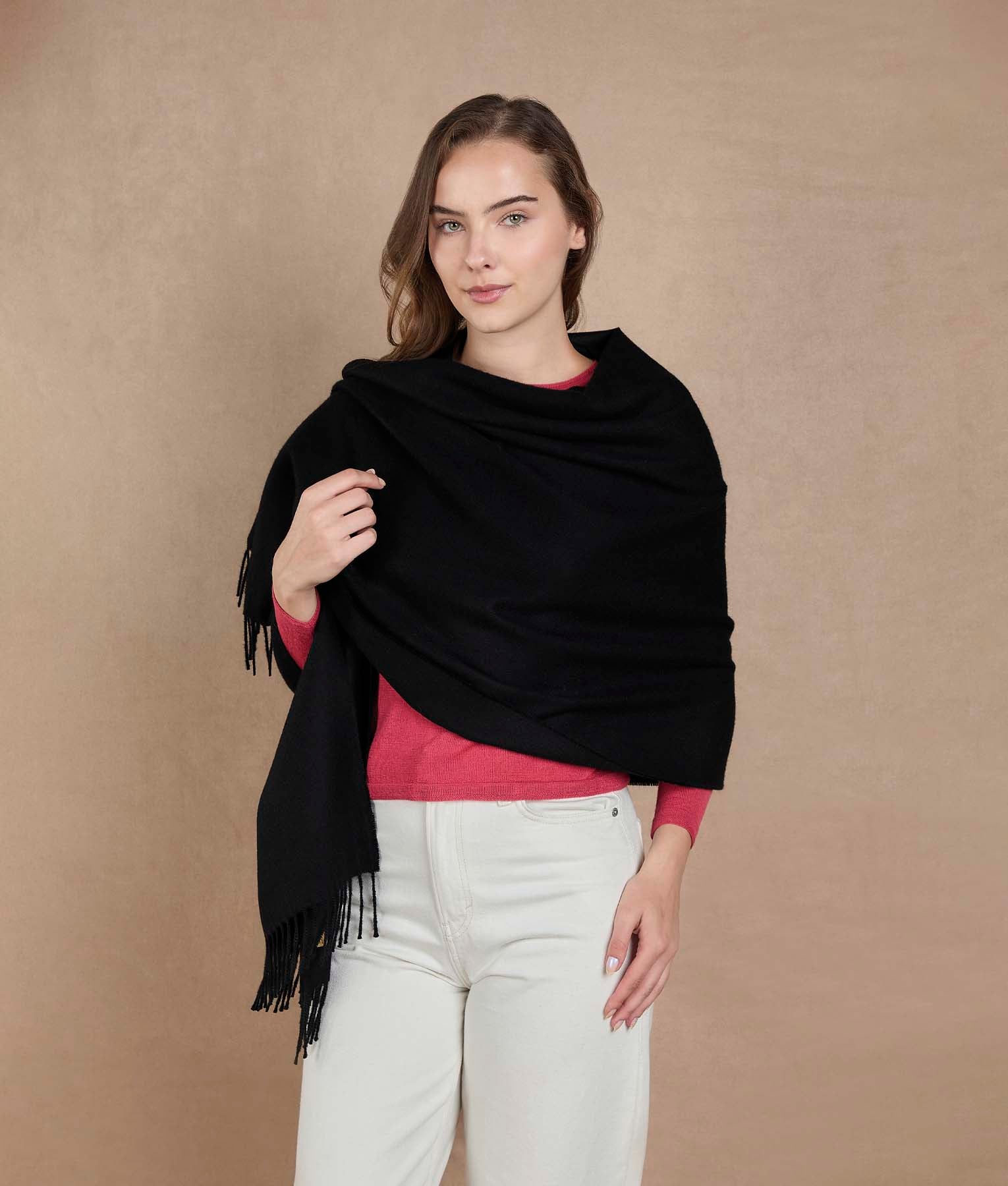 Estola Premium Perchada - Negro