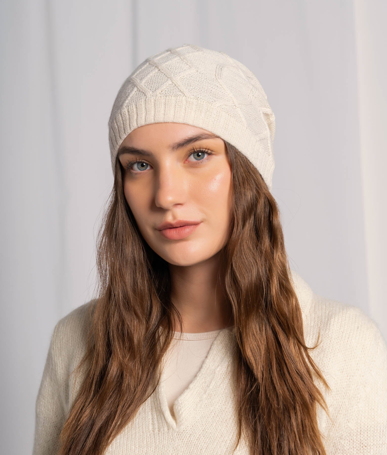 Gorro Trenzas Con Pompom