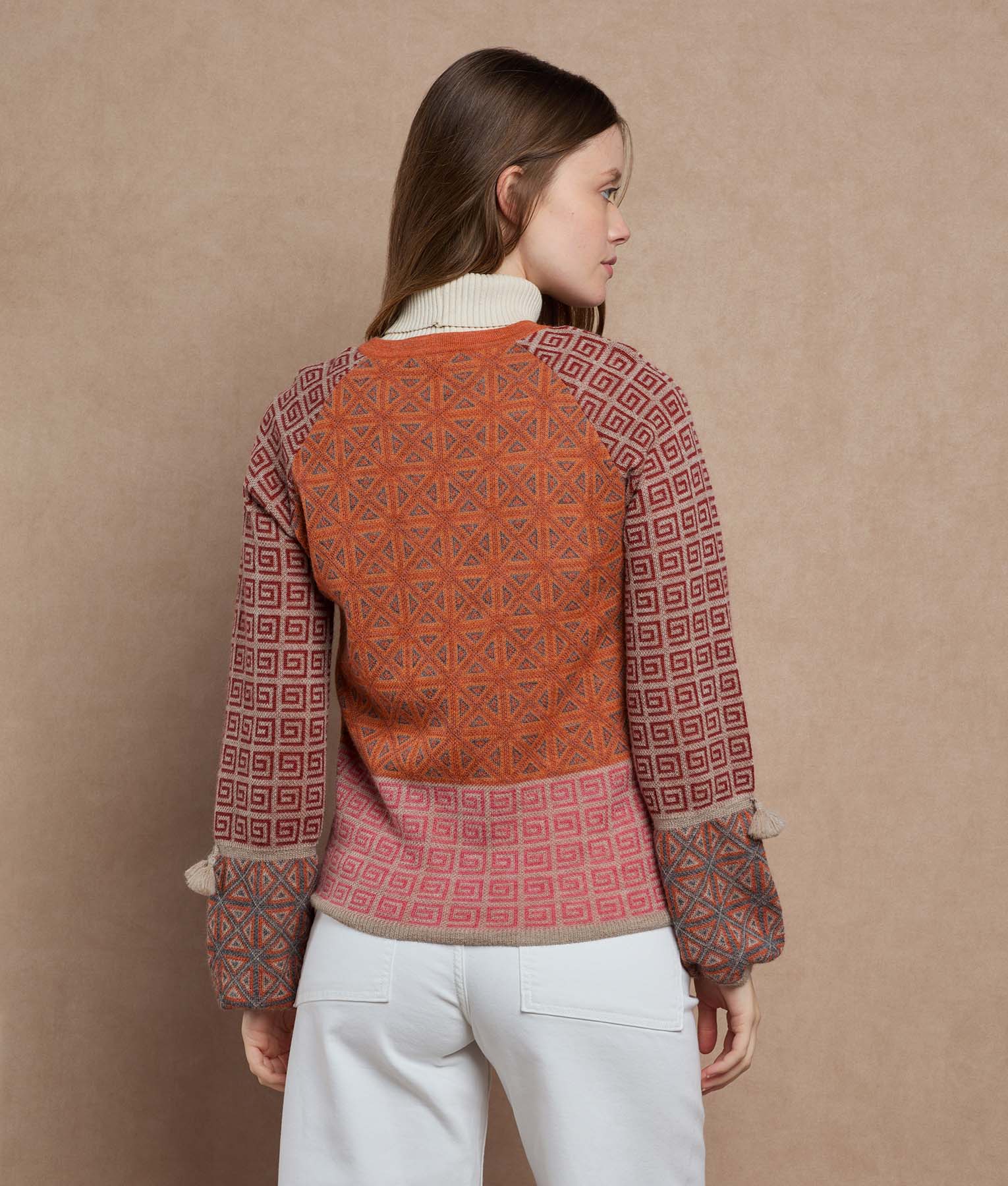 Chompa Jacquard Mangas Acampanadas