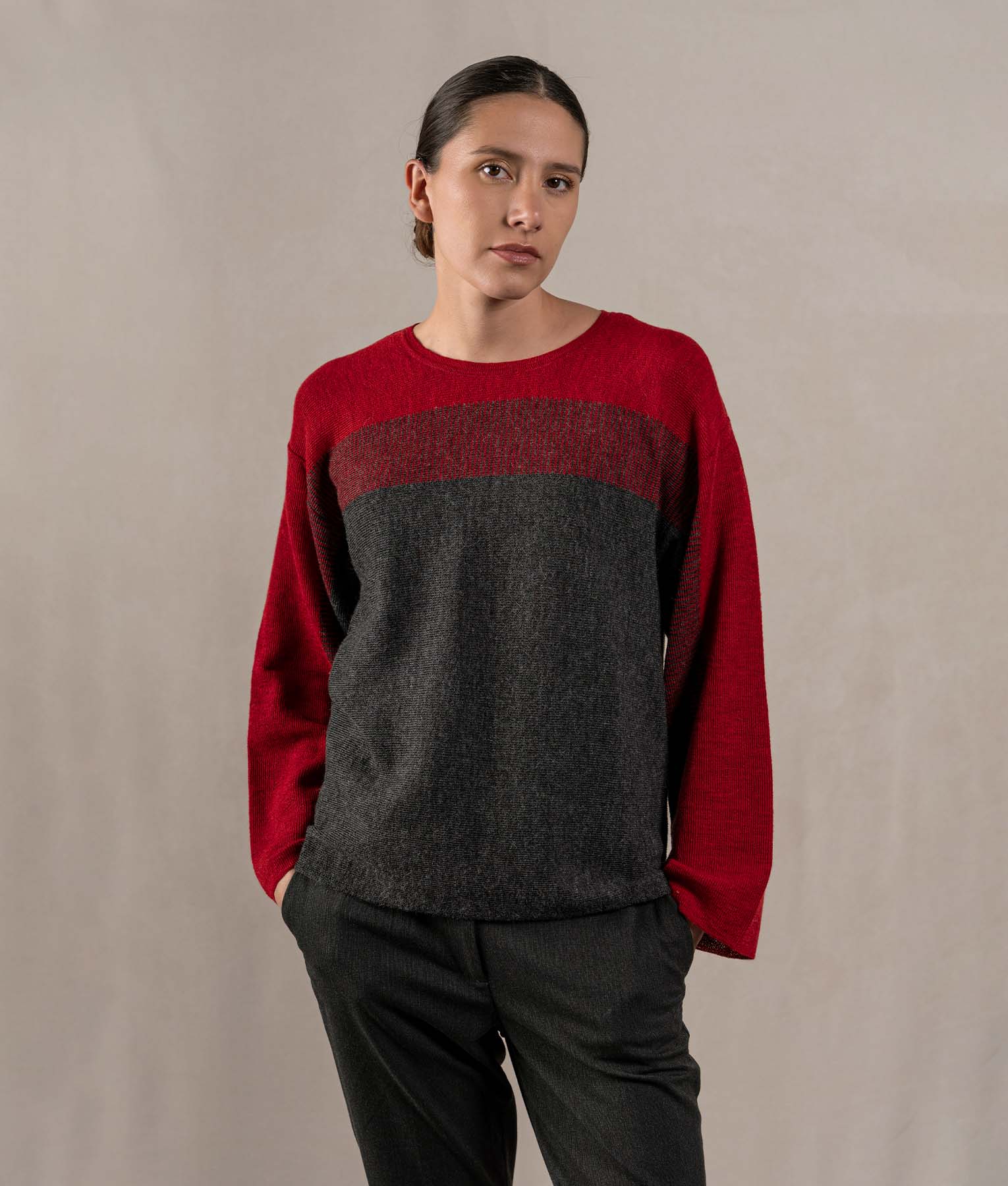 Chompa Easy Fit Suelta - Rojo Profundo Y Gris Oscuro