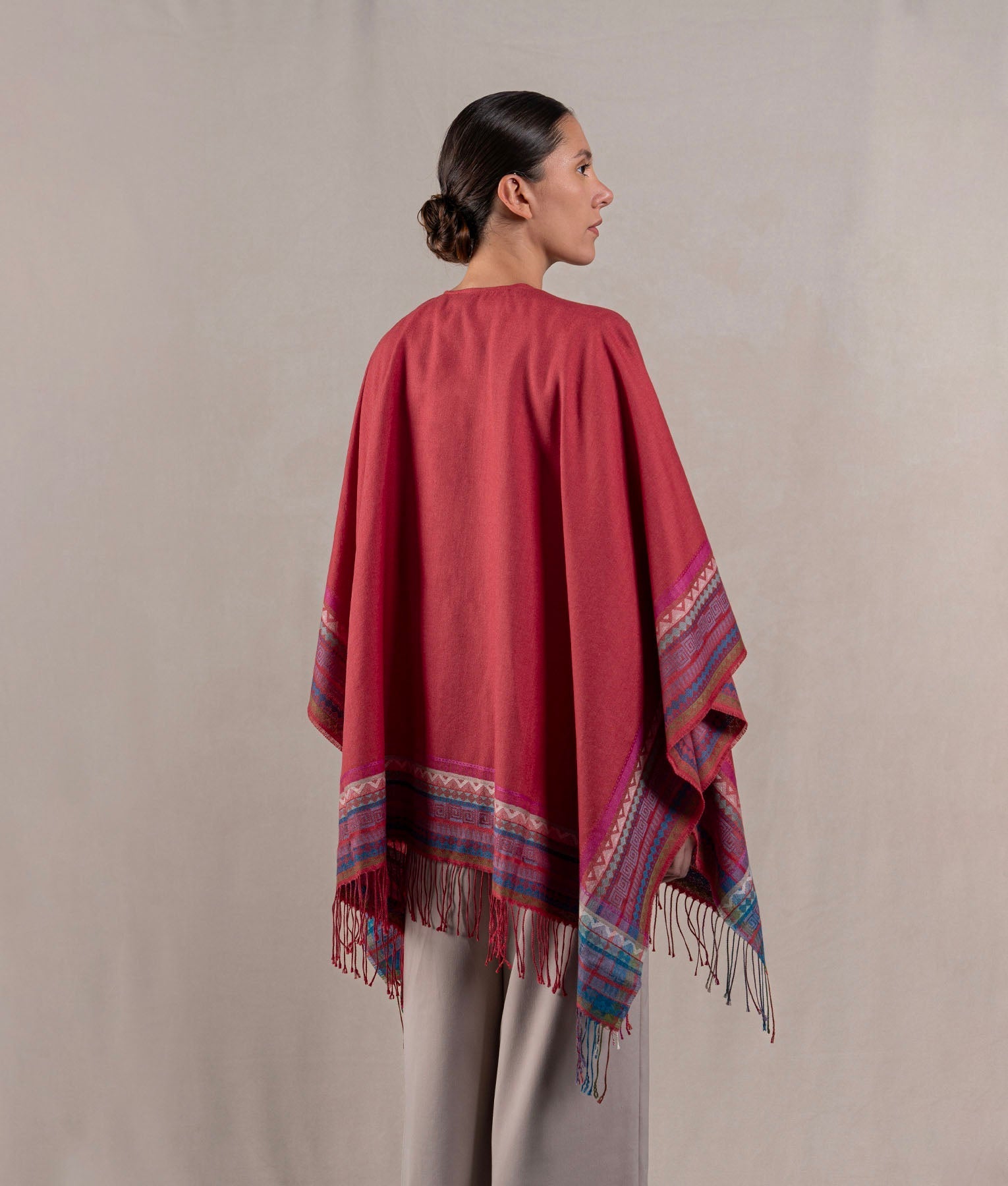 Capa Jacquard El Pueblo - Rojo Guinda