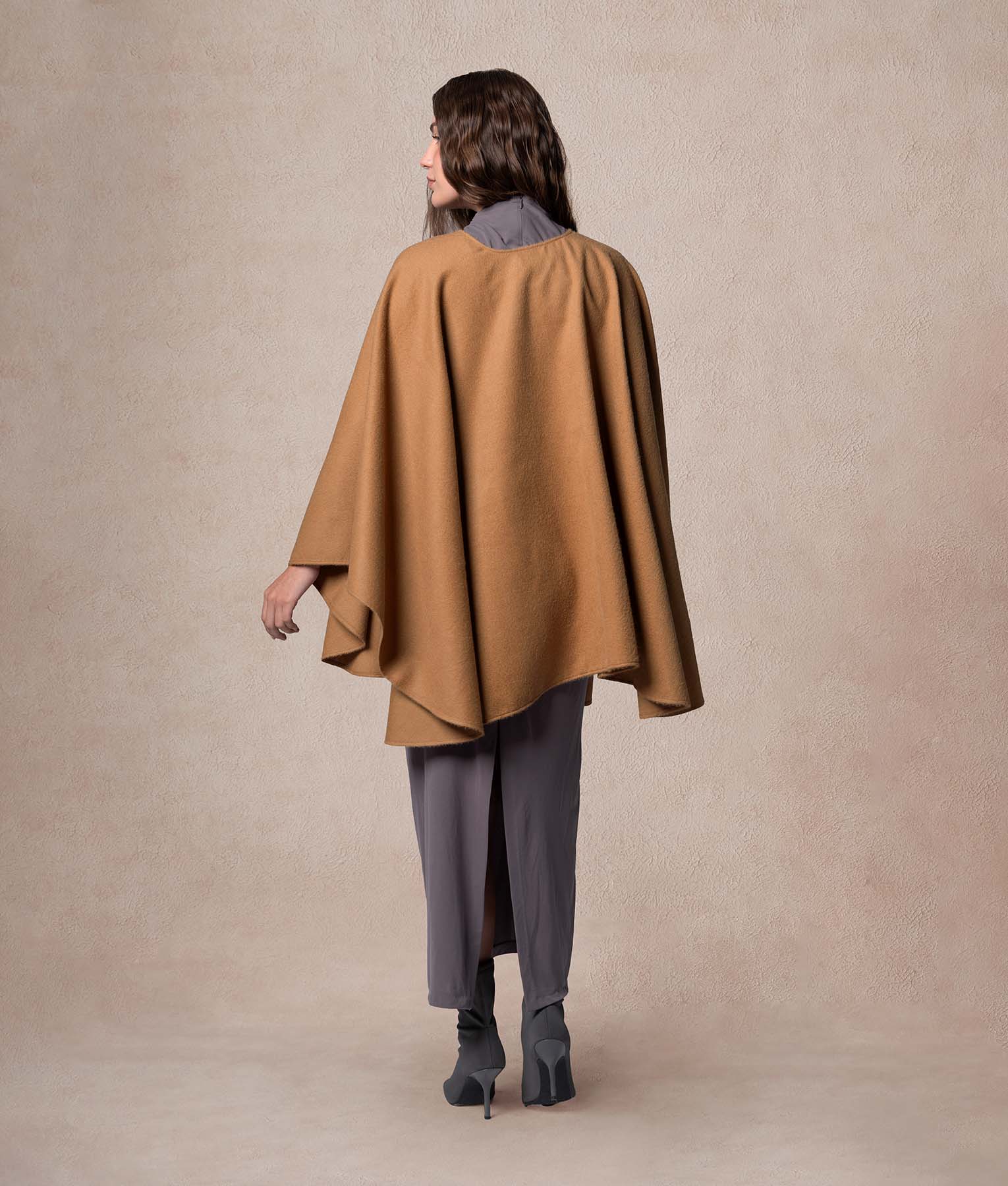 Ruana Baby Alpaca - Tabaco Marron