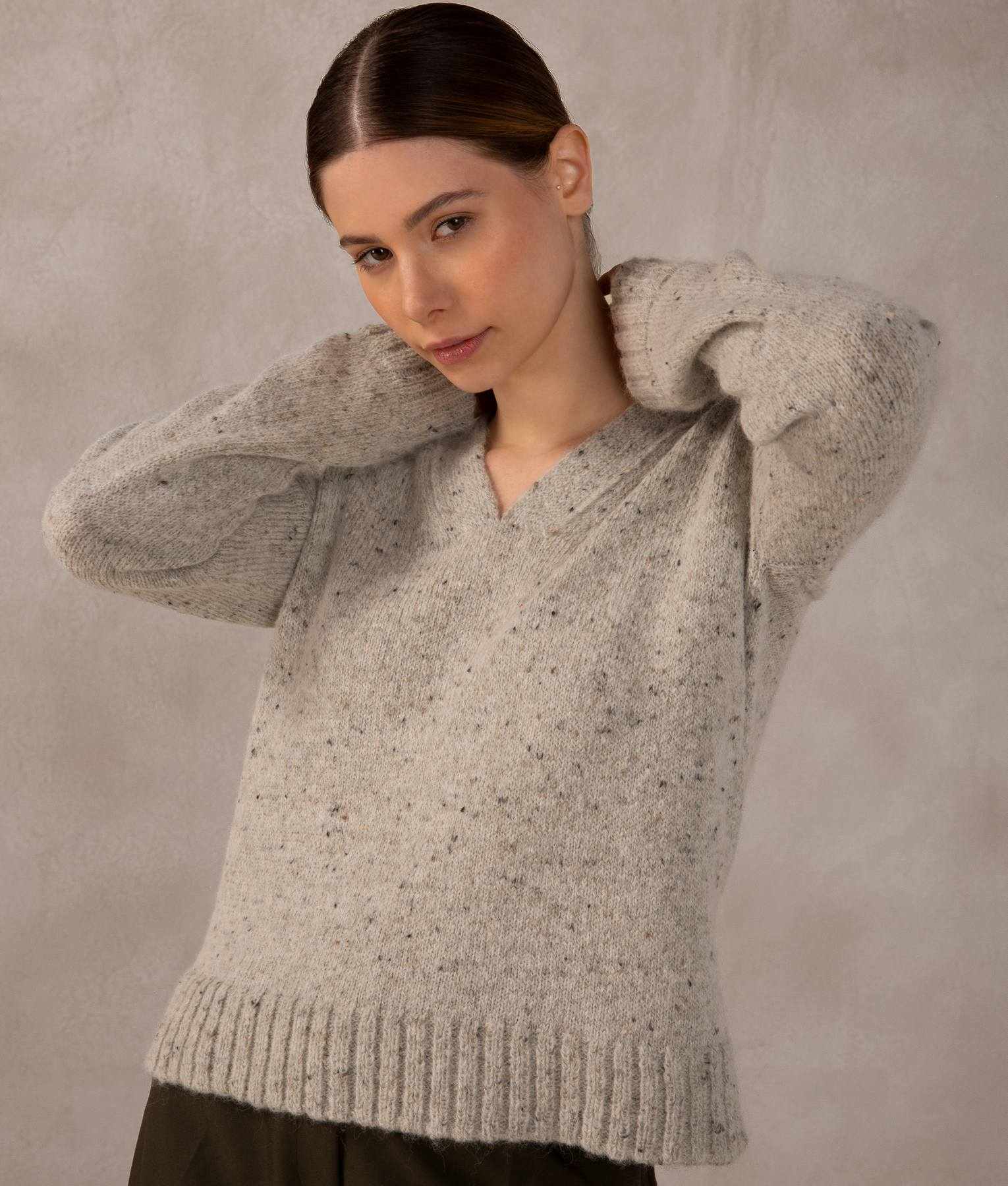 Chompa Easy Fit Cuello V - Tinte Verde