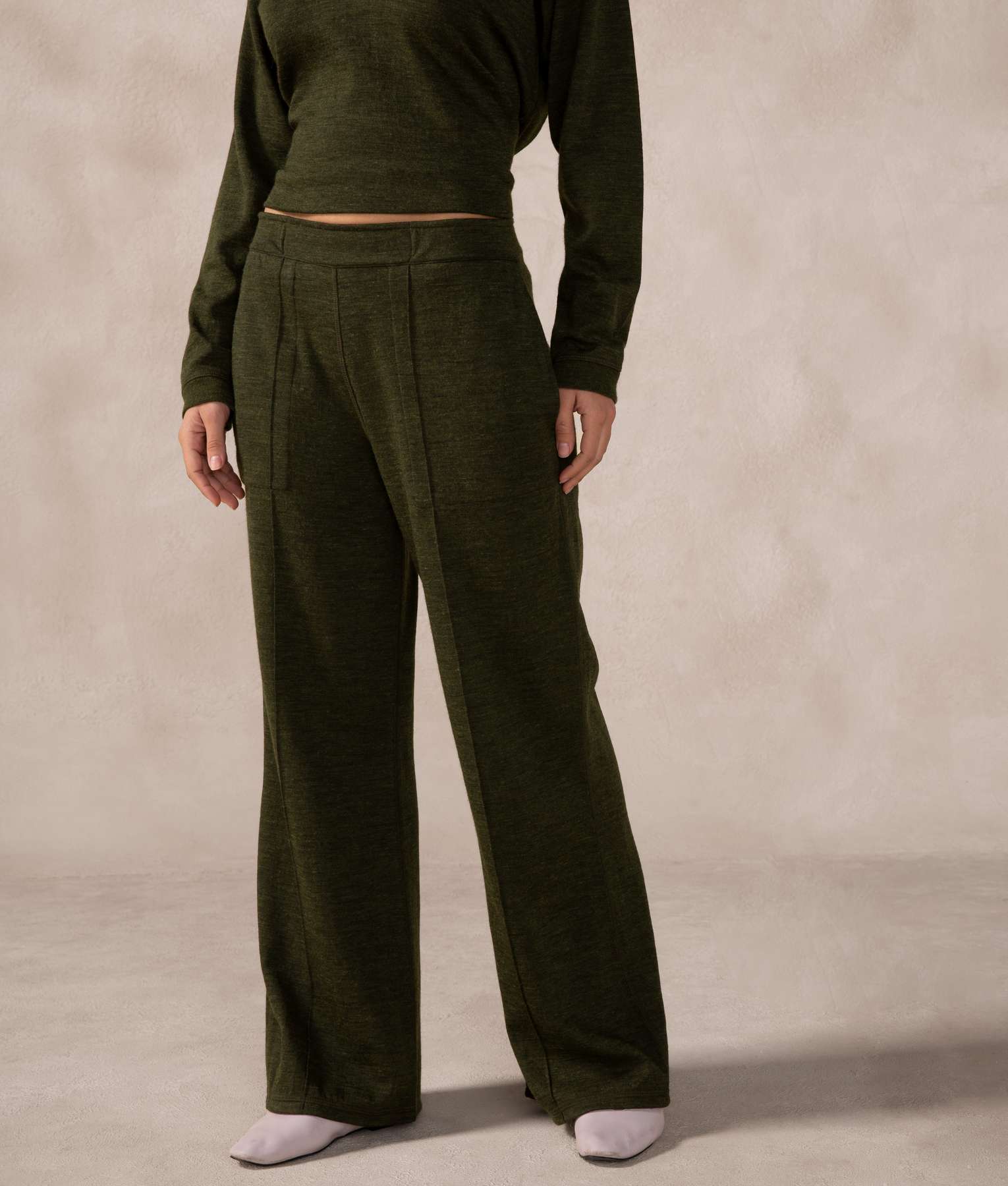 Pantalon Basico Estrecho - Oliva Noche Y Gris Castlerock