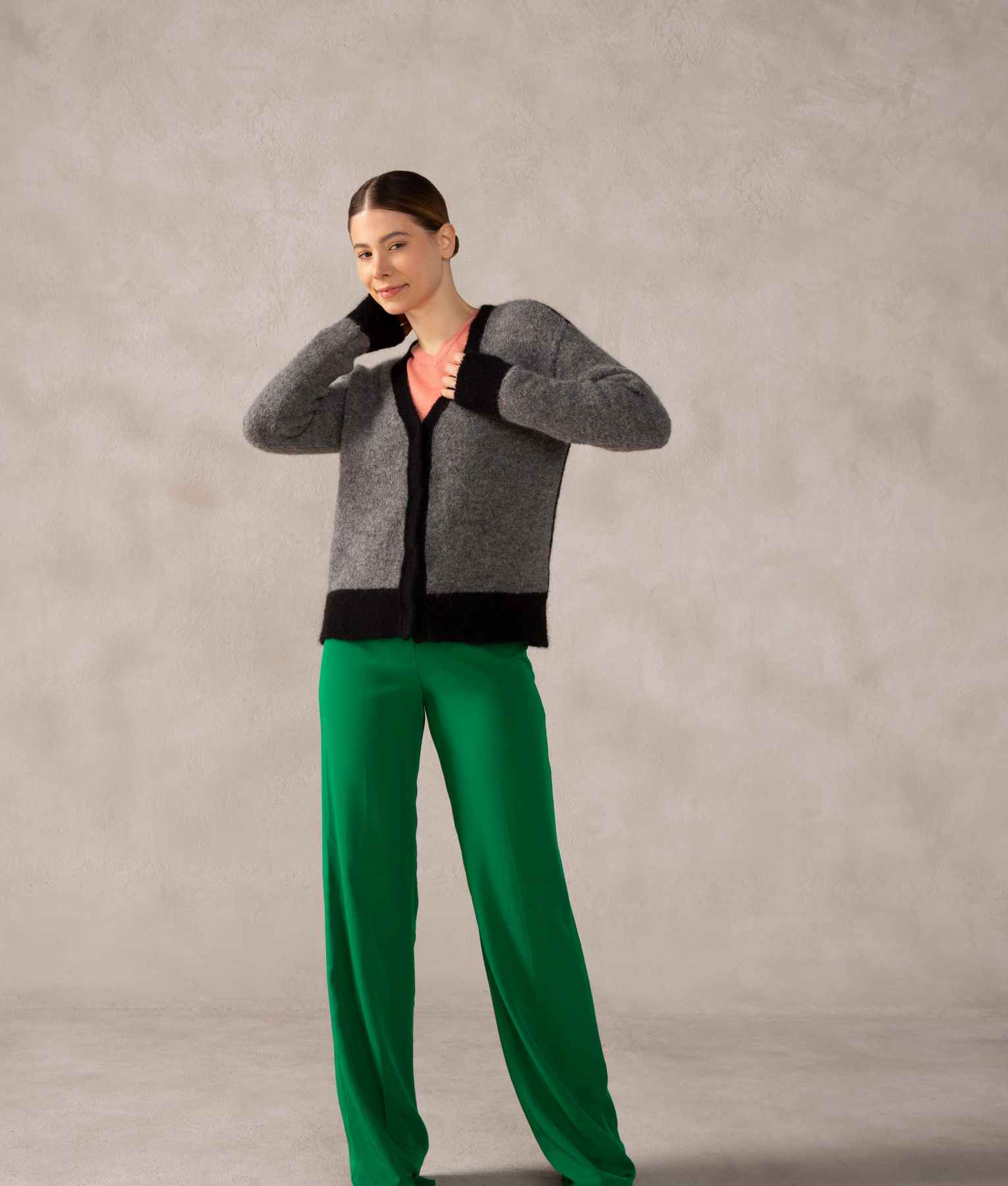 Cardigan Con Diseño - Piel De Tiburon Gris Y Negra