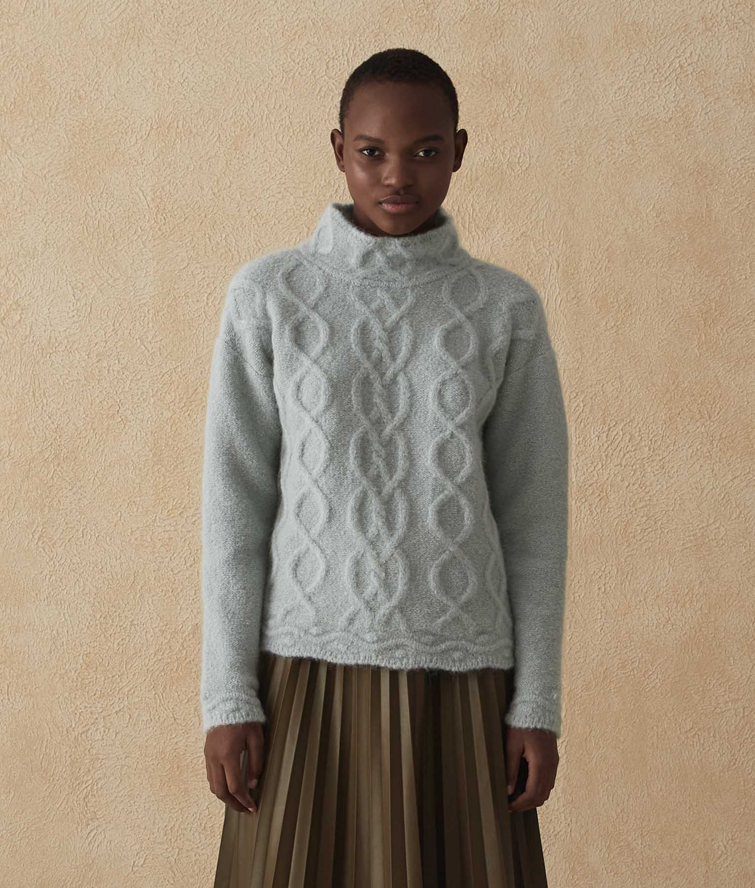 Chompa Cables Cuello Alto - Cielo De Invierno