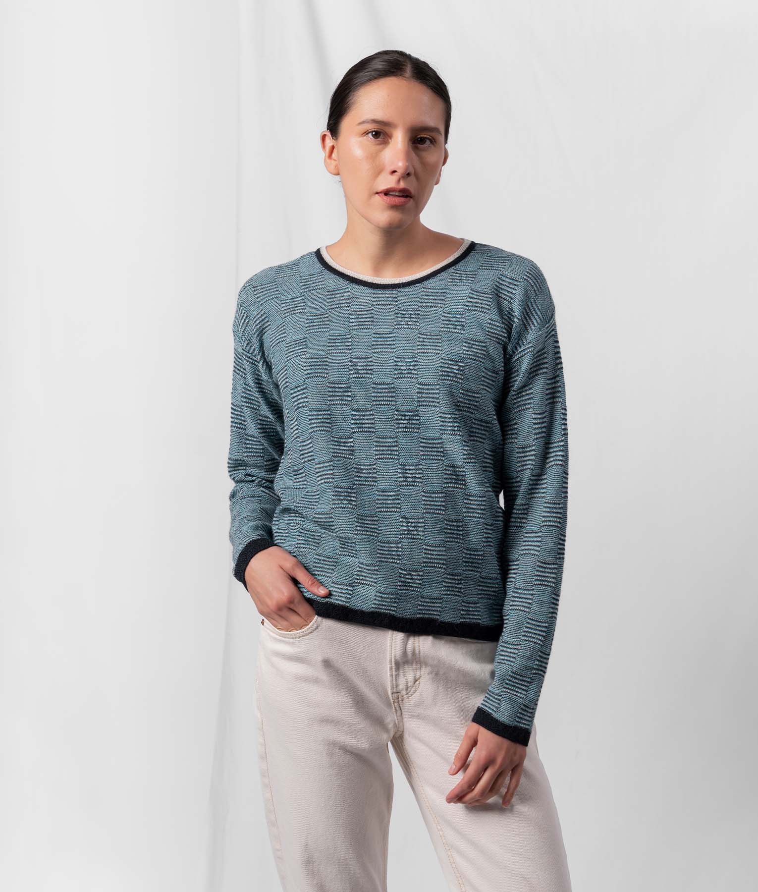 Chompa Jacquard Geometico - Azul Petróleo Y Negro