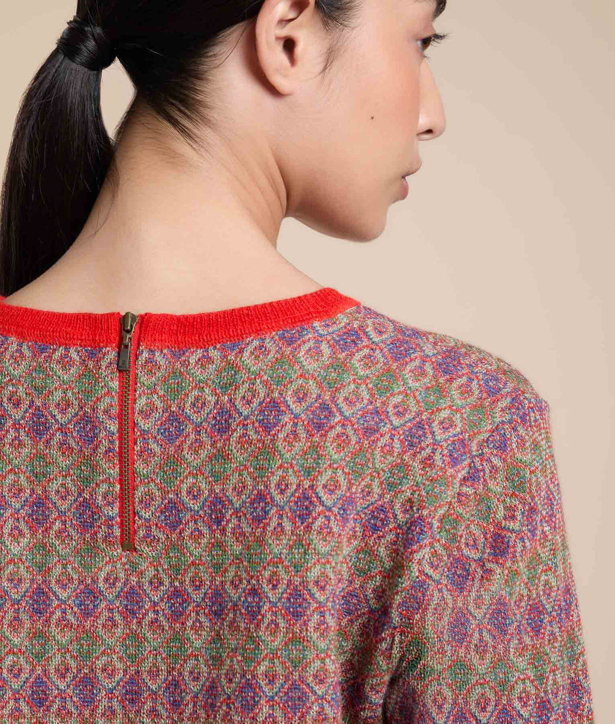 Suéter de Cuello Redondo con Jacquard Repetitivo