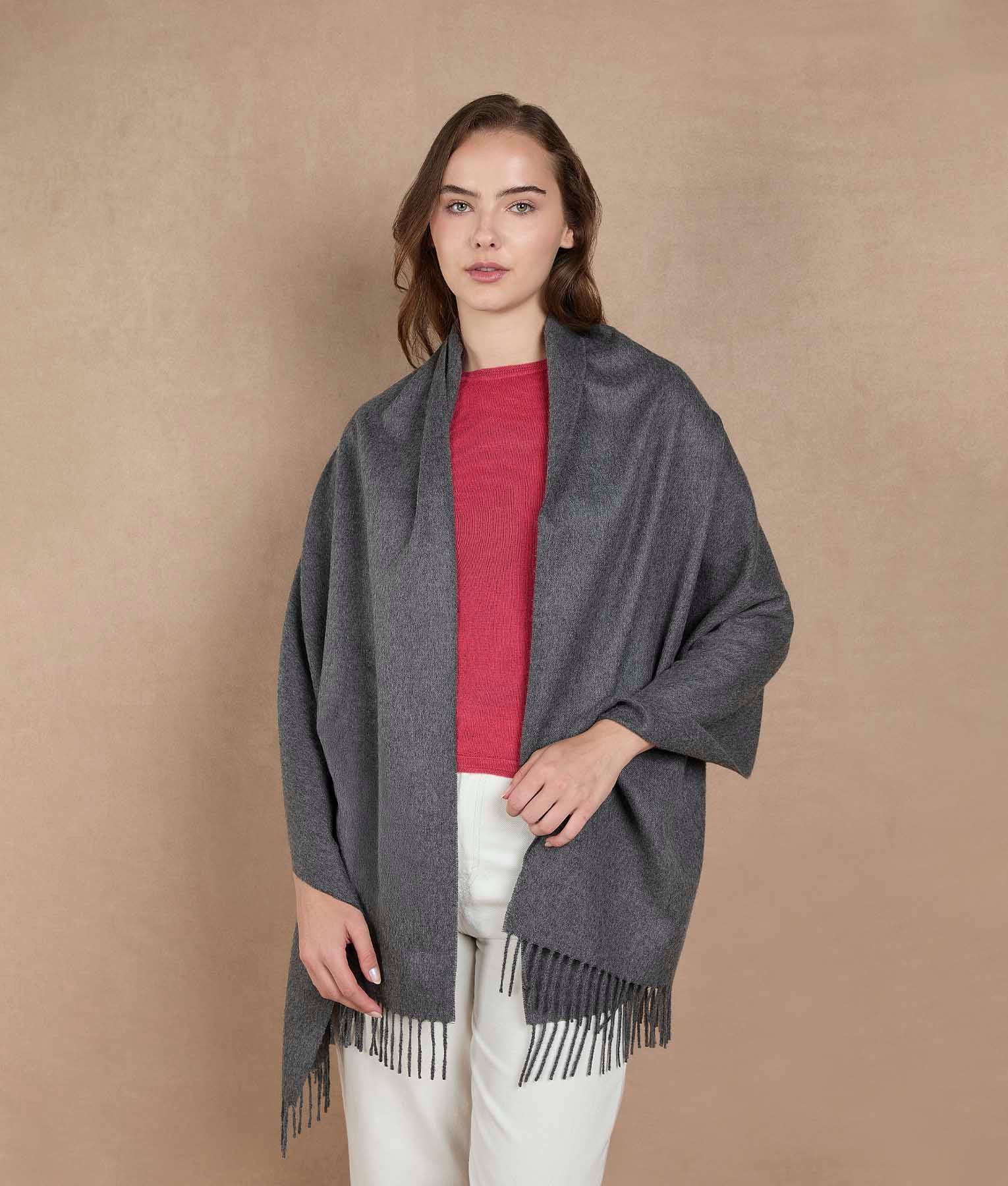 Estola Clásica Gris Grafito