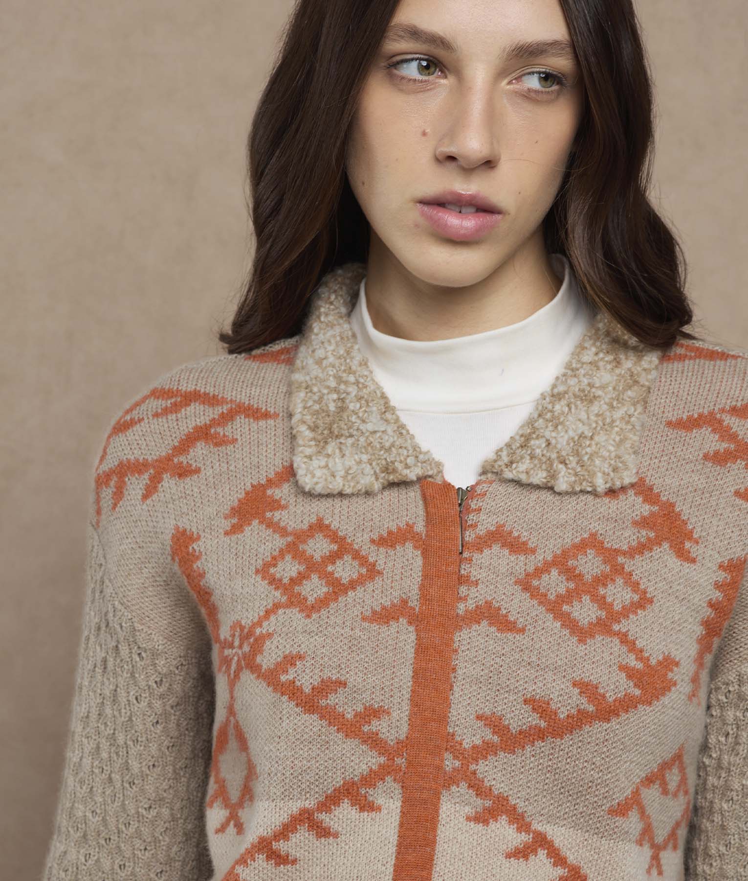 Cardigan Mas Que Lineas