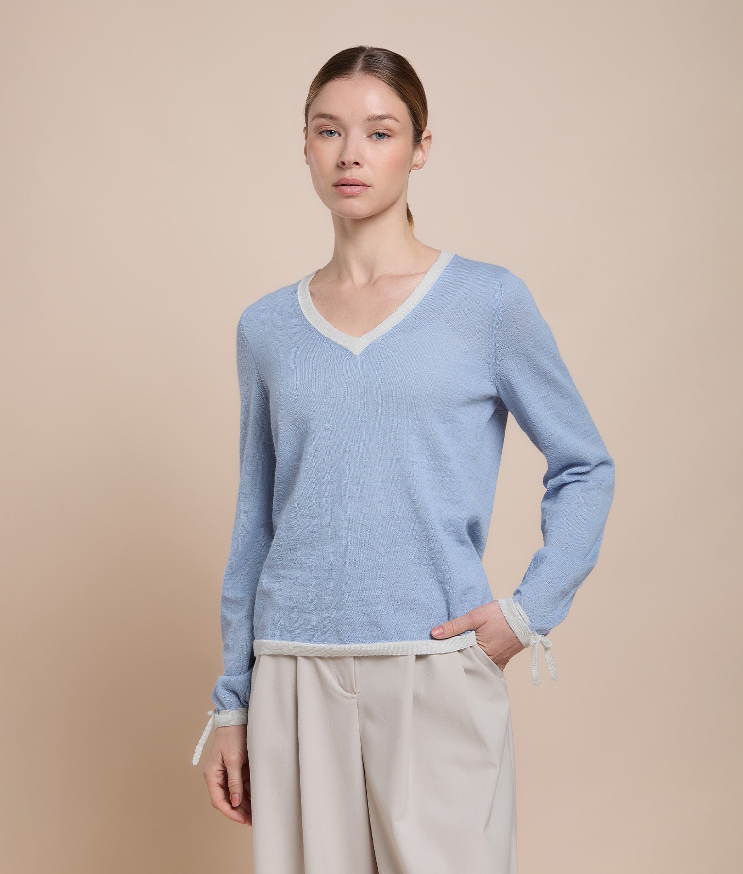 Elsa V-Neck Pullover