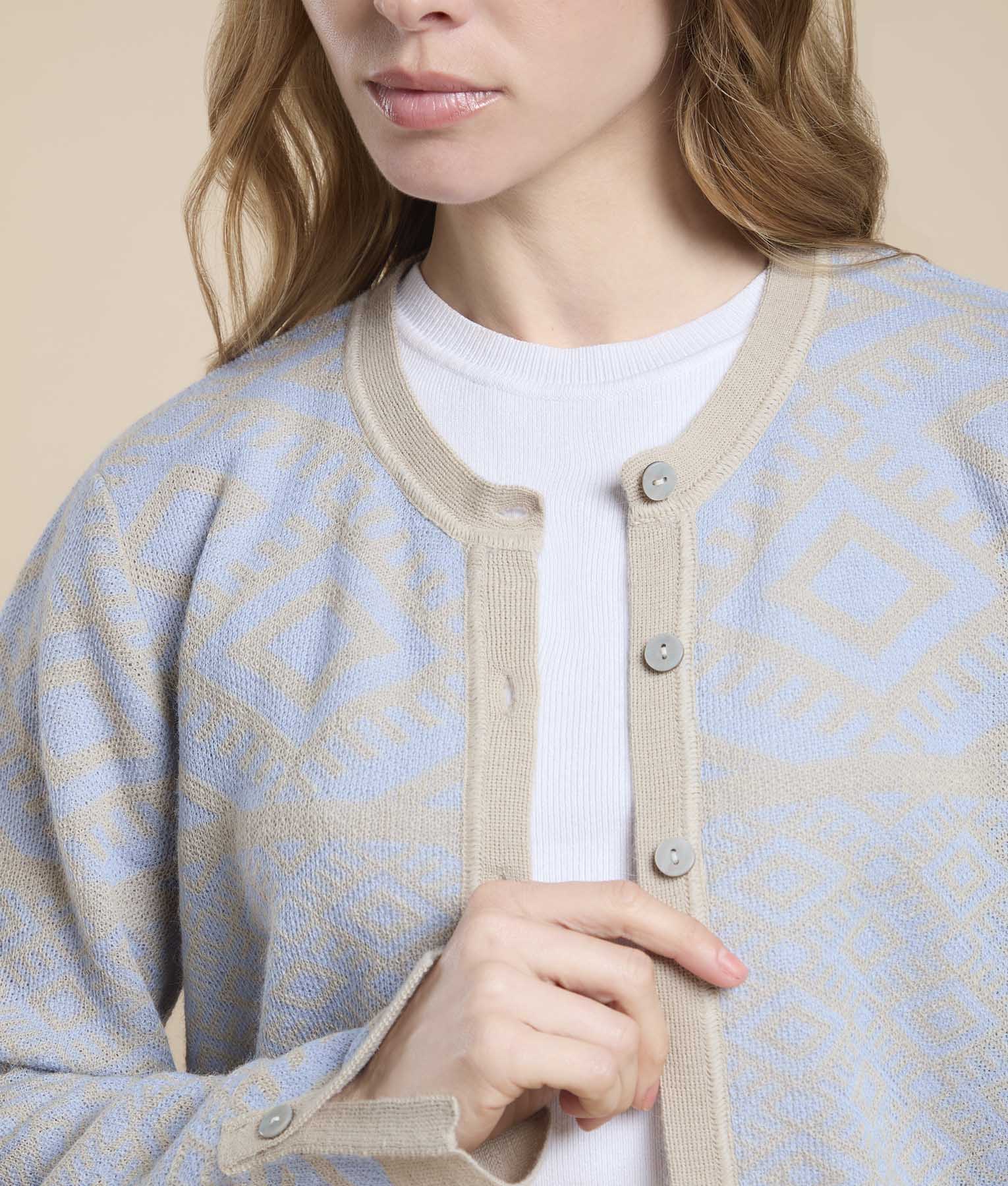 Cárdigan Jacquard Corto
