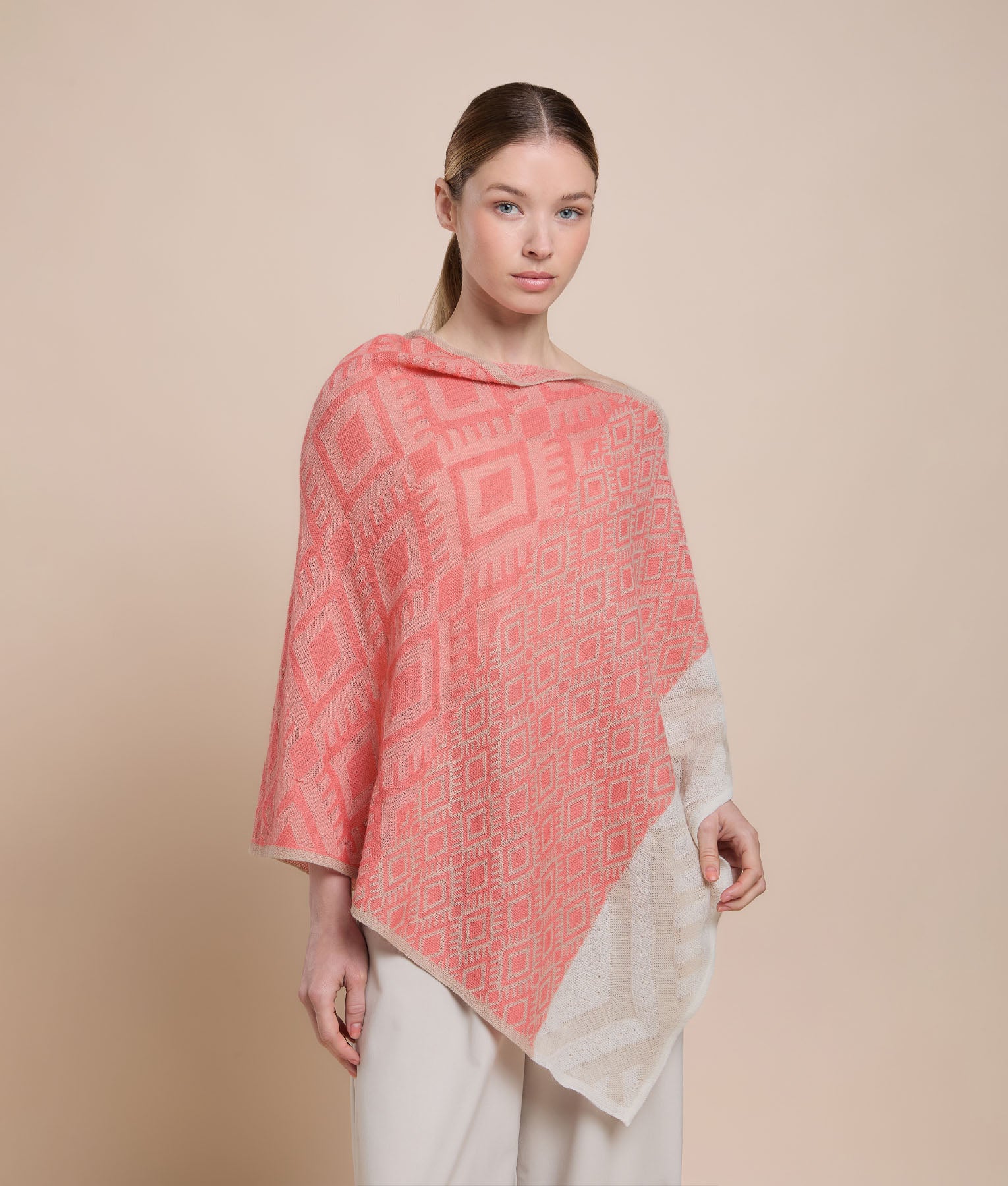 Poncho Jacquard Básico