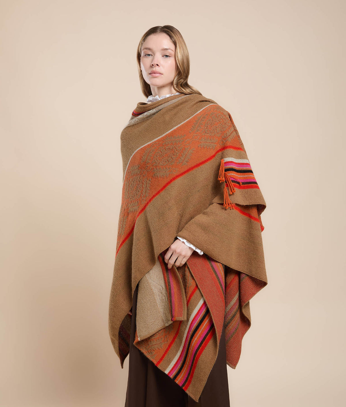 Capa Jacquard de Rayas Irregulares