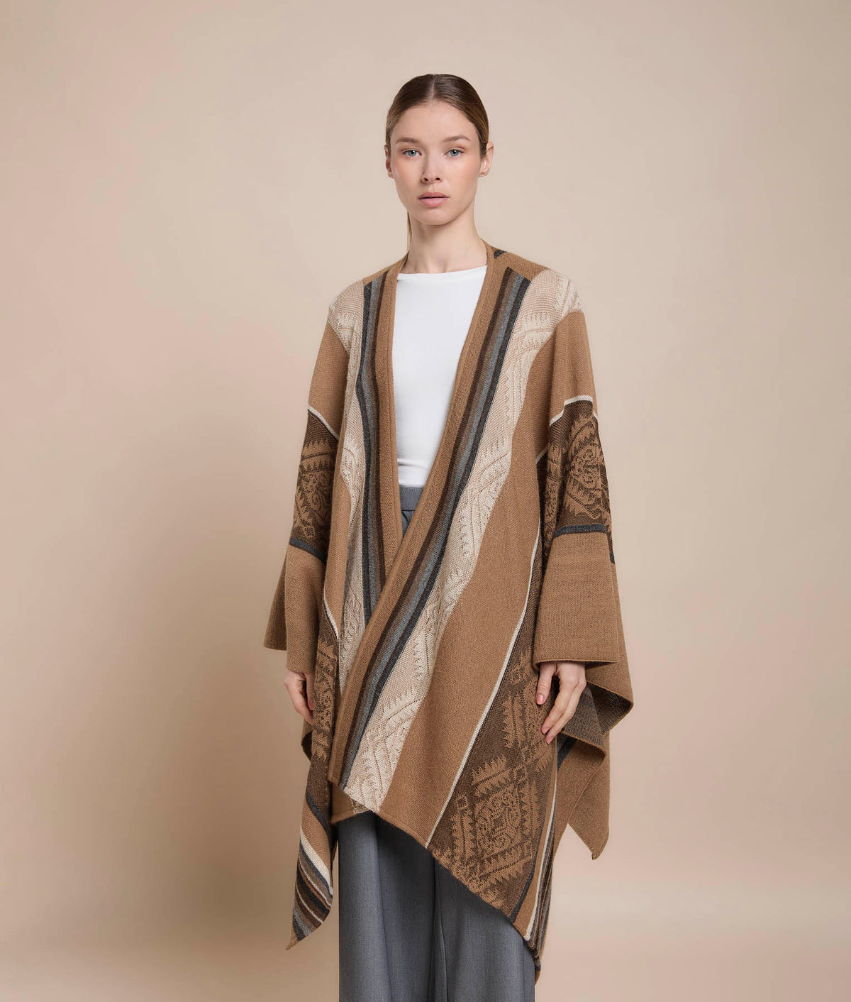 Capa Jacquard de Rayas Irregulares