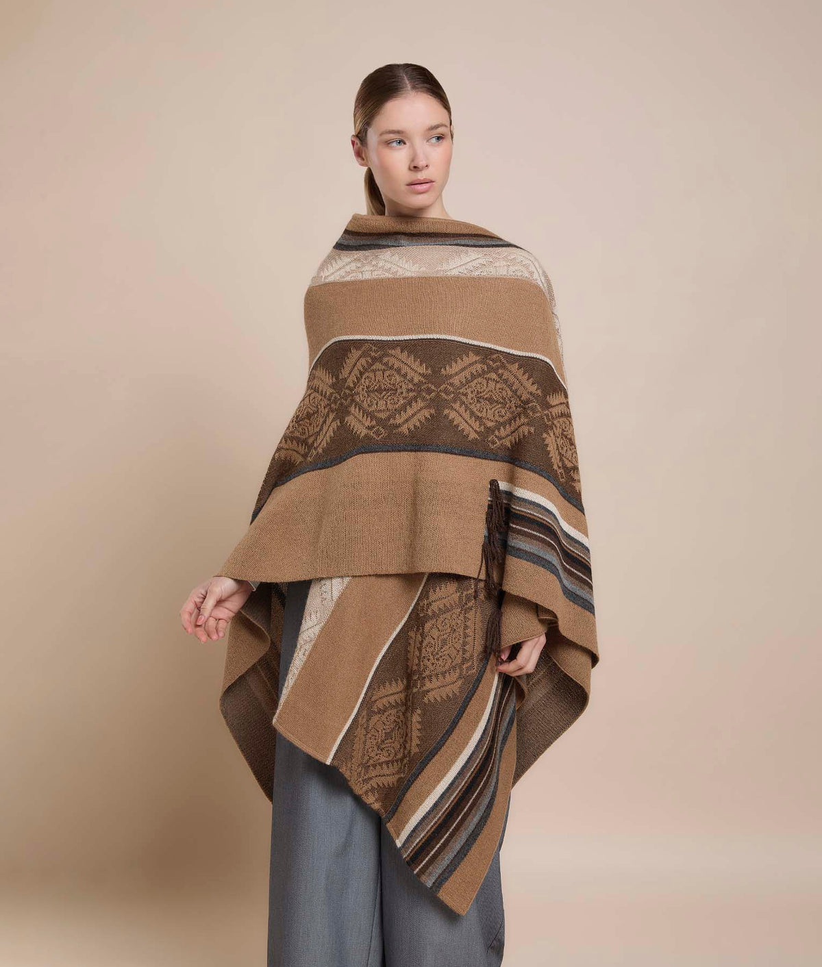 Capa Jacquard de Rayas Irregulares