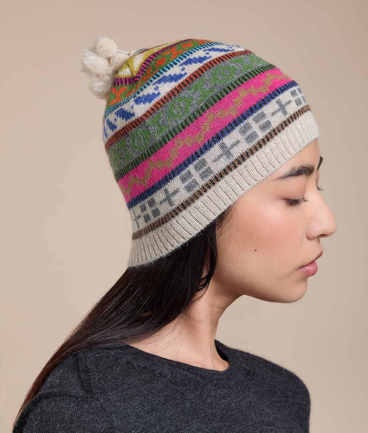 Gorro Jacquard con Pompon
