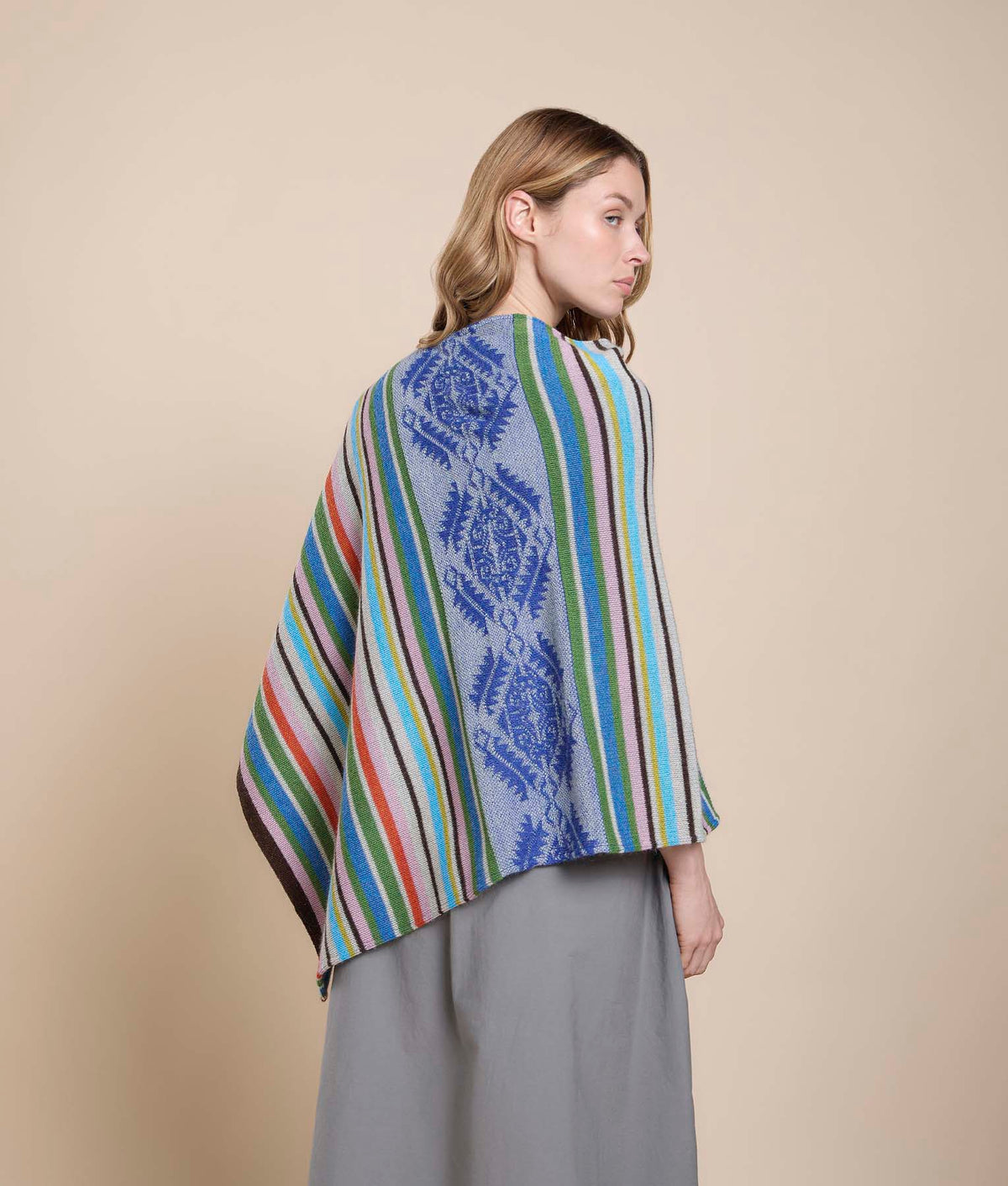 Poncho Jacquard de Líneas