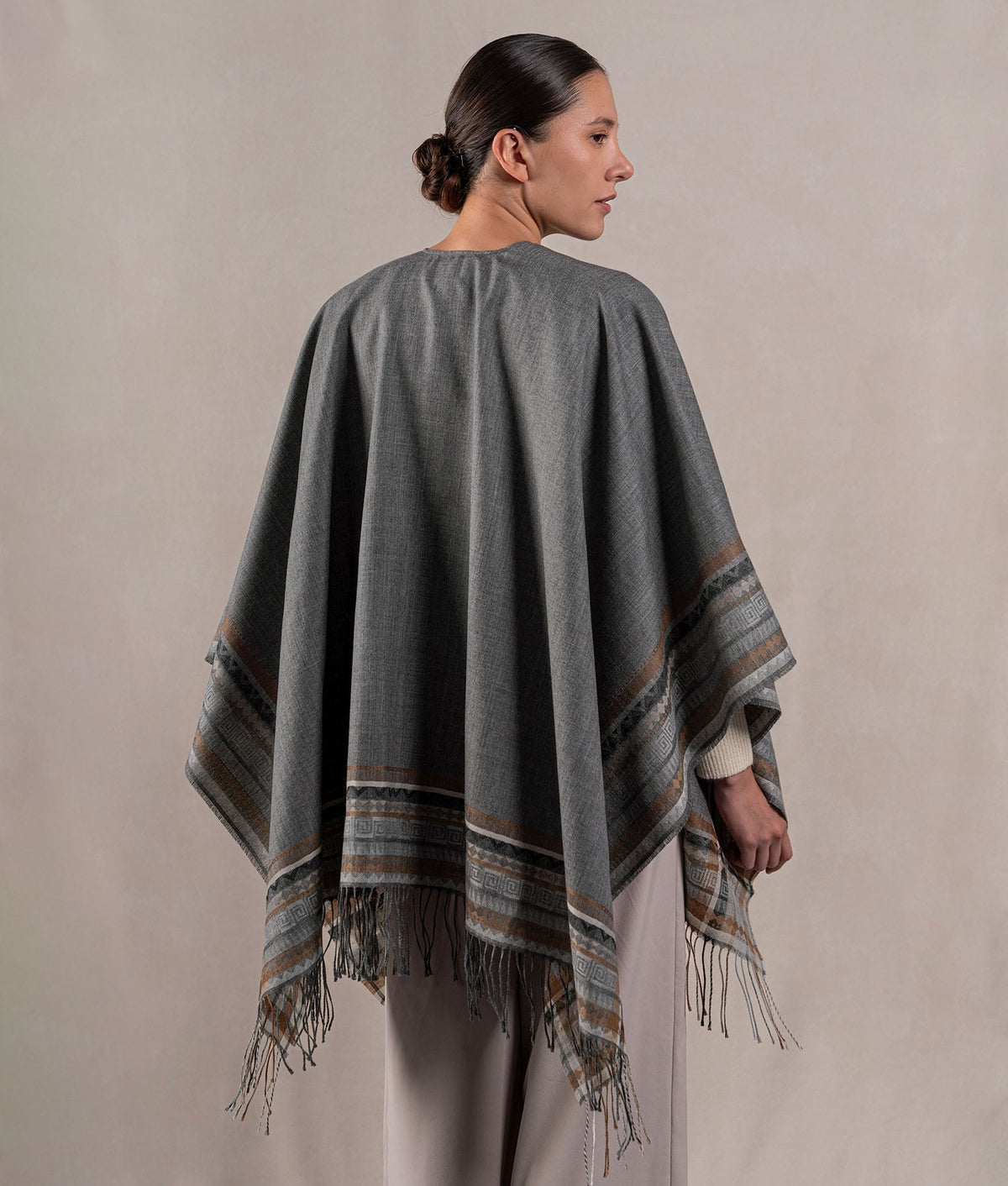 Capas & Ponchos
